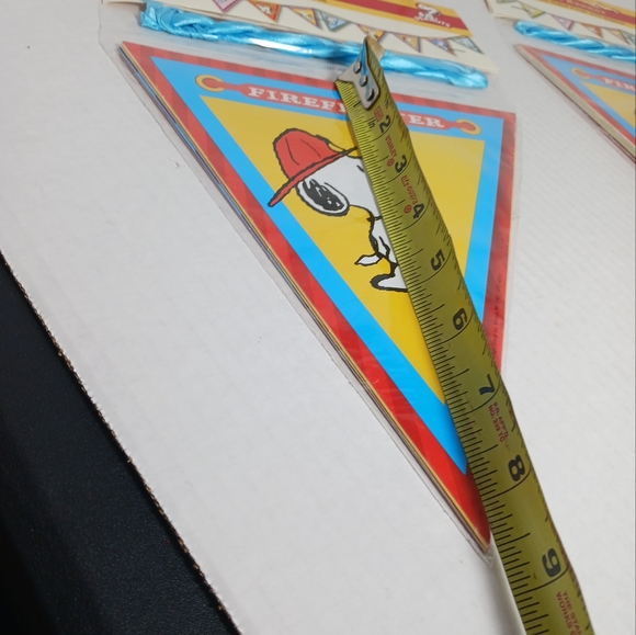 Peanuts Pennant Banner Double Sided Flags w Ribbons 10 Pack You Can Be Anything - Picture 5 of 7